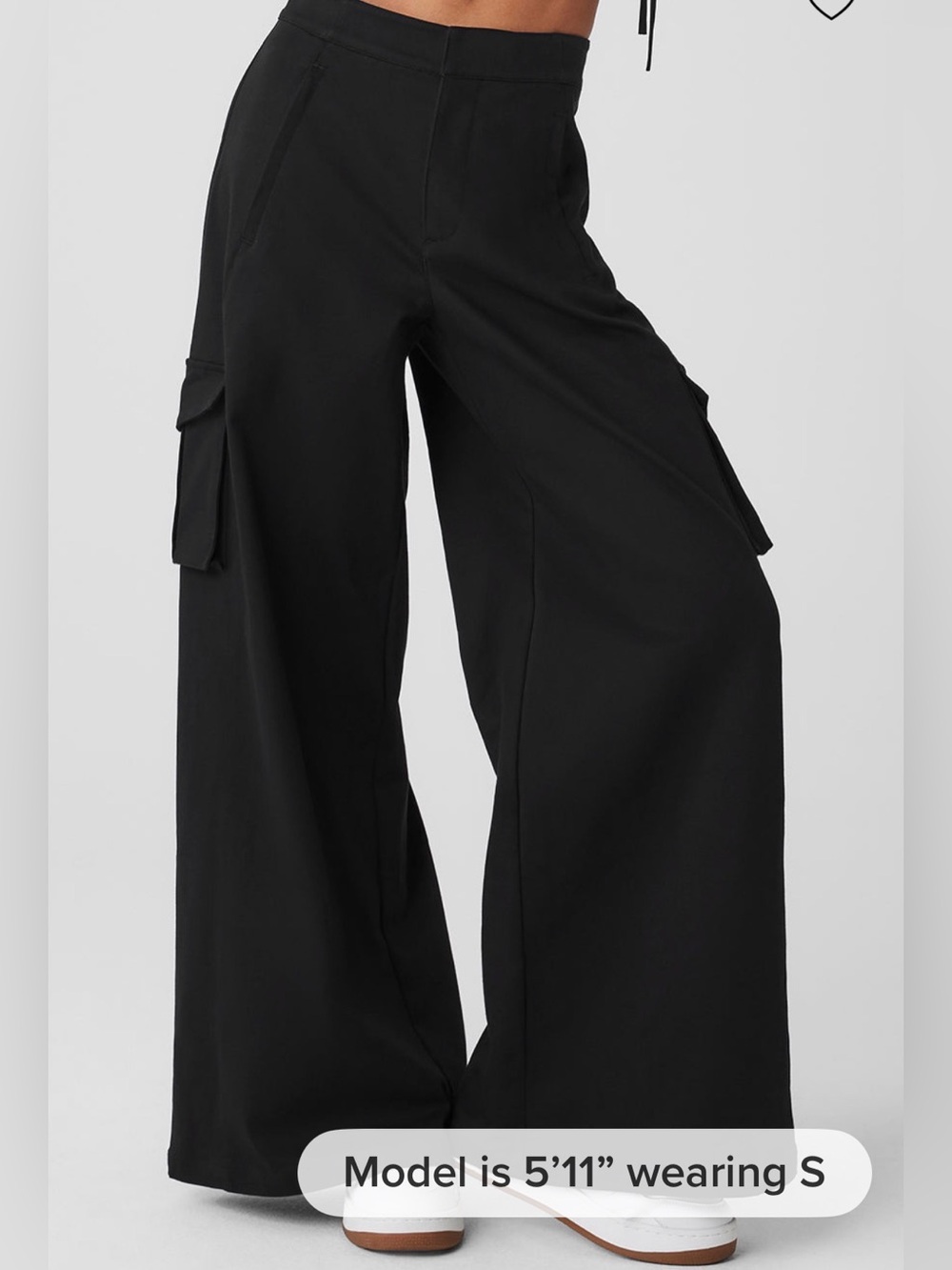 Alo Show Off Wide Leg Cargo Pants - Black size XS